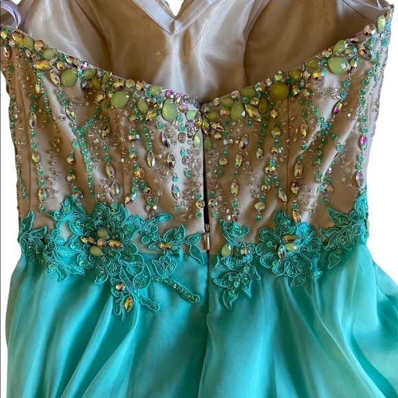 Beaded Prom Dress Size 2 - Picture 7 of 14